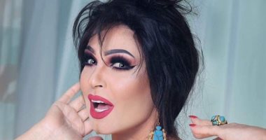 من صالون فيفي عبدة.. تُجيب على “ليه الراجل بيلاقى السعادة برة مش فى بيته!!”